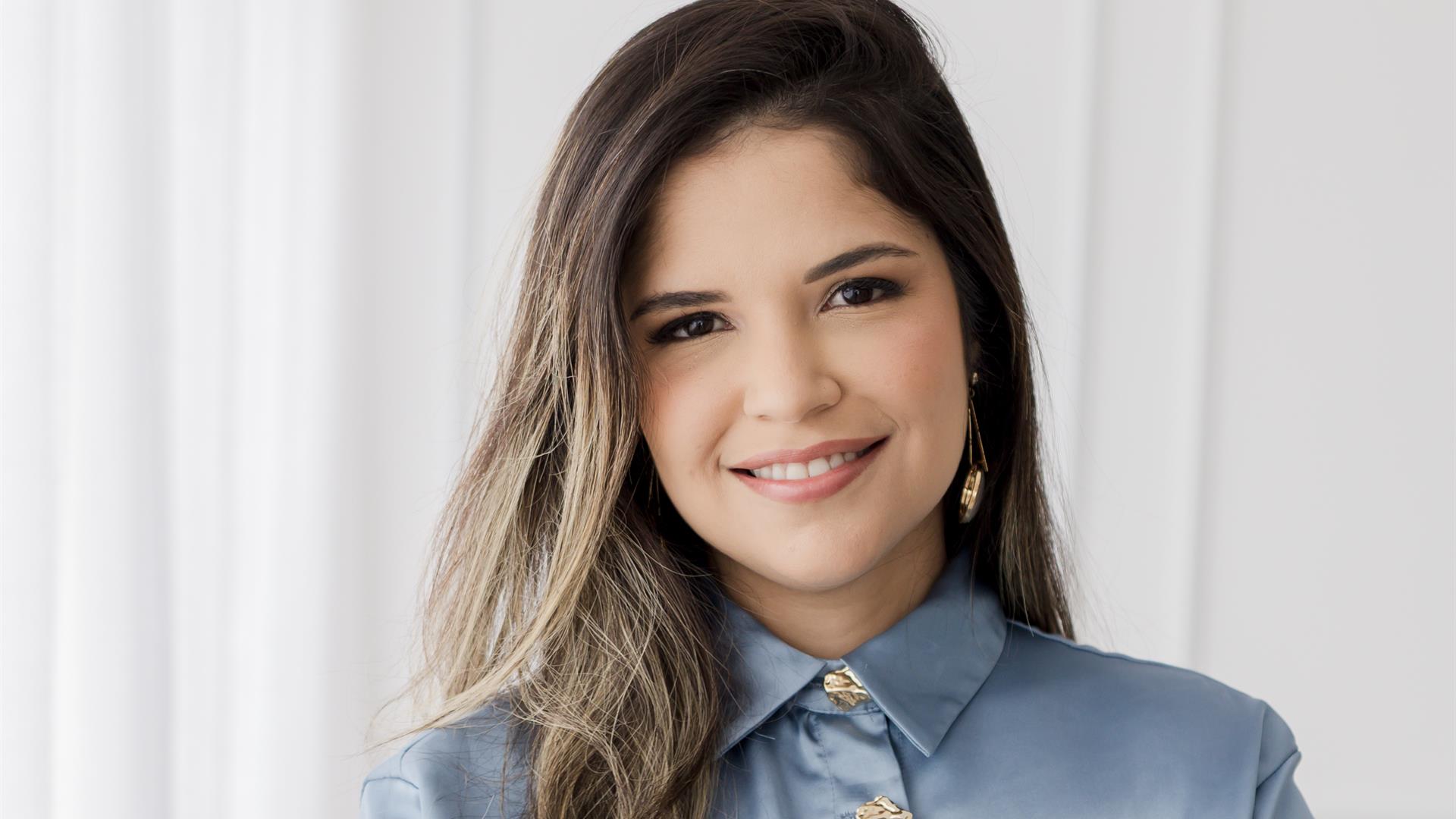 Dra. Laryssa Azevedo em retrato institucional